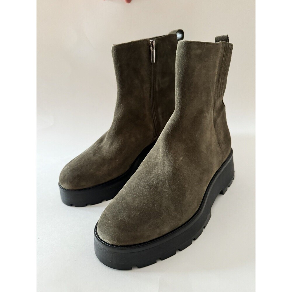 Vince Camuto Lug-sole Utility Chelsea Green Suede Boots Size 8 1/2 NEW